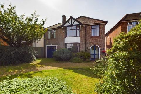 5 bedroom detached house for sale, Wendover Road, Aylesbury HP21