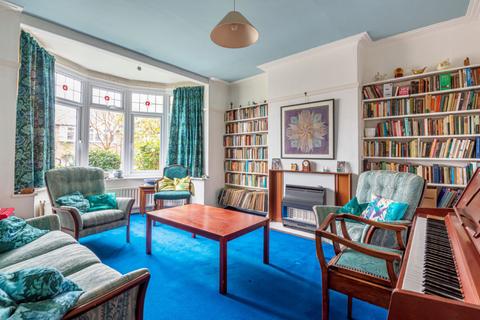 38 Kingfield Road, London, W5 1LB