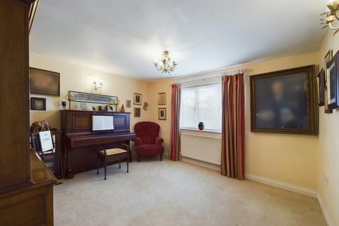 4 bedroom bungalow for sale, Halton Lane, Aylesbury HP22