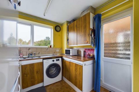 3 bedroom semi-detached house for sale, Narbeth Drive, Aylesbury HP20