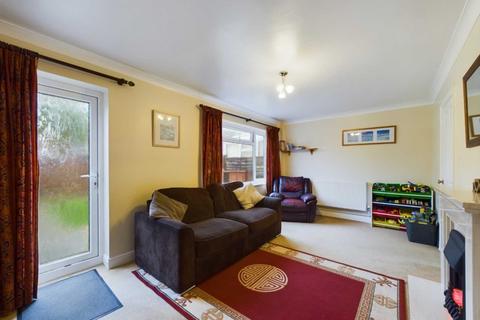 3 bedroom terraced house for sale, Orwell Close, Aylesbury HP21