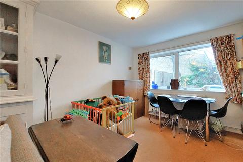 11 Bennett Close, Cobham, KT11 1AH