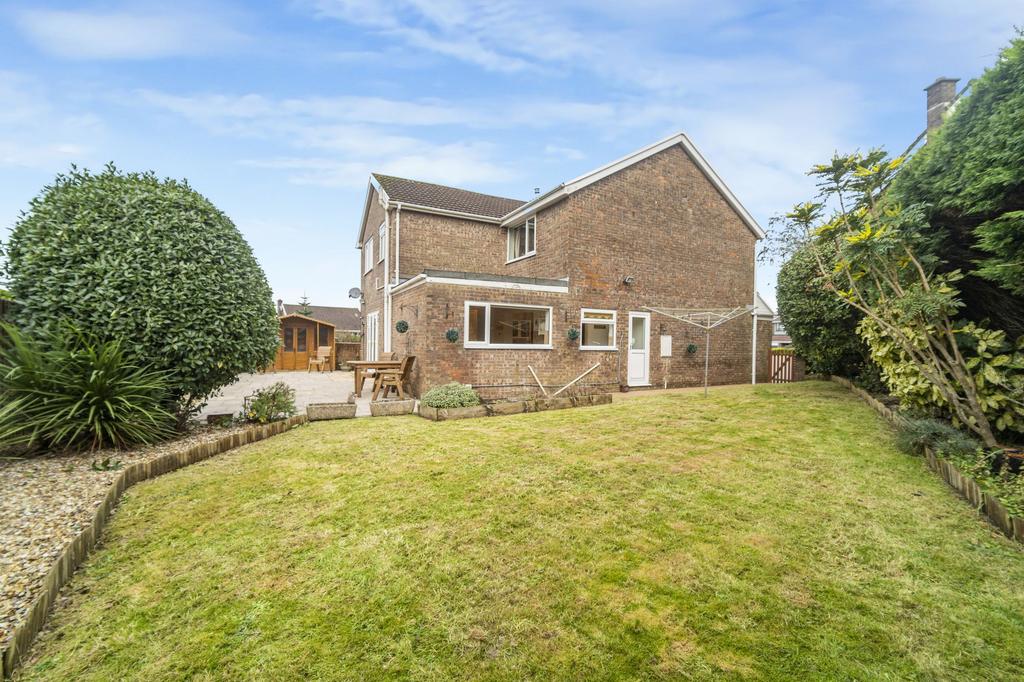Bracken Way, Bridgend, CF31 4 bed detached house for sale £375,000