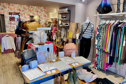 Retail property (high street) for sale - Leasehold Ladies Boutique Located In Mevagissey