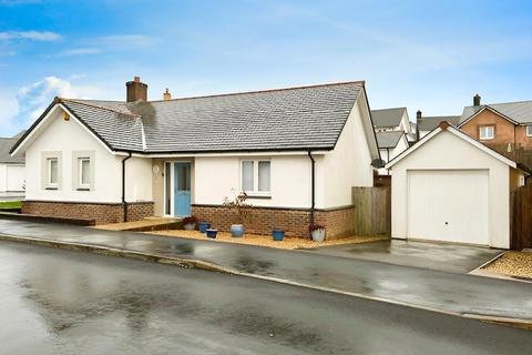 2 bedroom bungalow for sale - Holsworthy, Devon