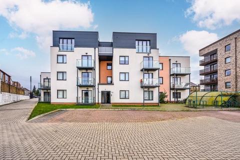 2 bedroom flat for sale - Flat 2 Willow Court, Cambridge Road, Kingston upon Thames, London, KT1 3LR