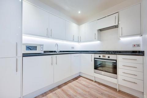 2 bedroom flat for sale - Flat 2 Willow Court, Cambridge Road, Kingston upon Thames, London, KT1 3LR
