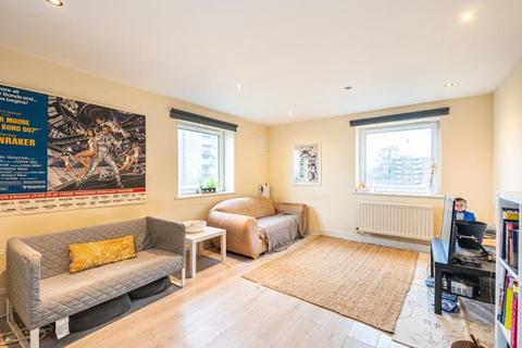 3 bedroom apartment for sale, 135 Wards Wharf Approach, London, E16 2ER