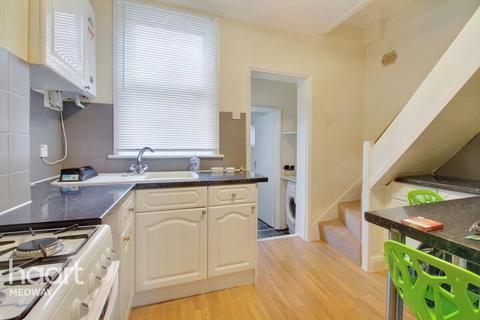 13 Factory Road, Northfleet, Gravesend, DA11 9HH