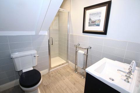 Flat 1, 41 Beverley Terrace, Cullercoats, North Shields, NE30 4NU