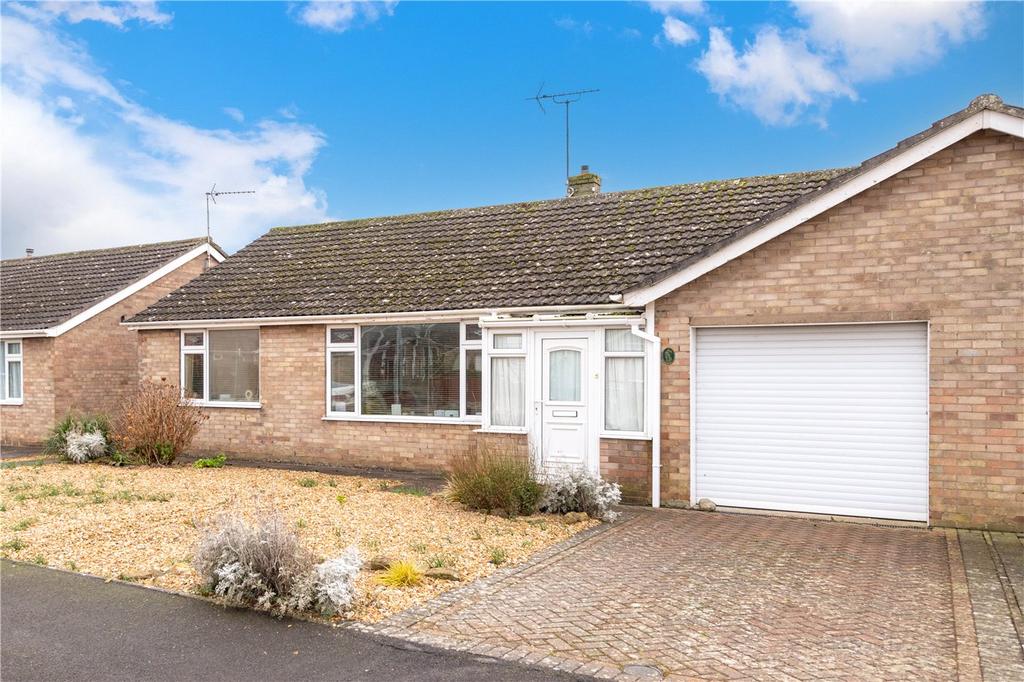 Millview Road, Heckington, Sleaford, Lincolnshire, NG34 3 bed bungalow