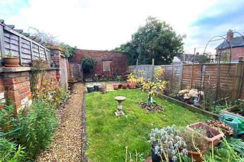 1 Chapel Row, Stonehouse, GL10 2PN