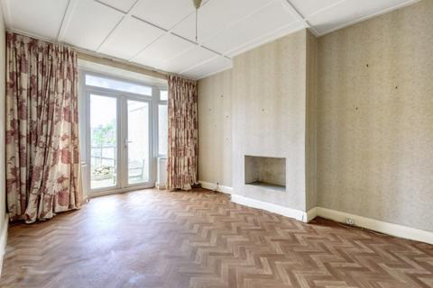12 Bruton Way, London, W13 0BY