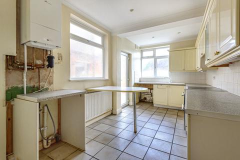 12 Bruton Way, London, W13 0BY