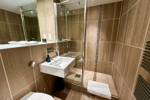 2 bedroom flat to rent, Trinity One, East Street, Leeds, West Yorkshire, LS9