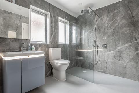 34 Creswick Road, London, W3 9HF