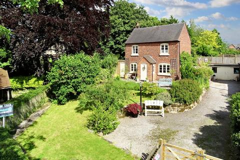 3 bedroom cottage for sale, Thurvaston Road, Marston Montgomery, DE6