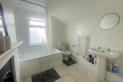 1 bedroom end of terrace house to rent - Branscombe Street, London, Greater London, SE13