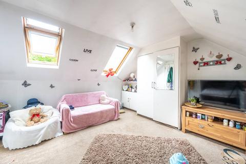 3 bedroom maisonette for sale, Braemar Avenue, Neasden, London, NW10