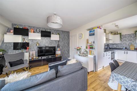 1 bedroom flat for sale, Alderson Grove, Hersham, Walton-on-Thames, Surrey, KT12