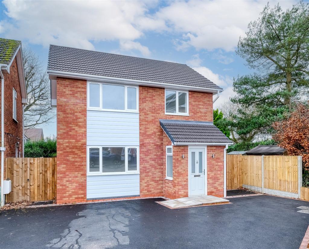 Hoopers Lane, Astwood Bank, Redditch B96 6AP 3 bed detached house for