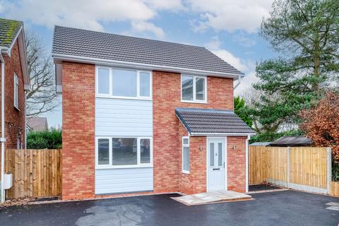 3 bedroom detached house for sale, Hoopers Lane, Astwood Bank, Redditch B96 6AP