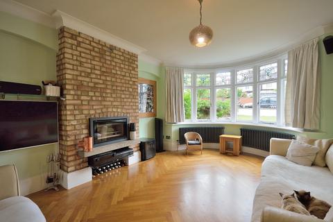 5 bedroom semi-detached house for sale, Morton Way, Southgate, London. N14