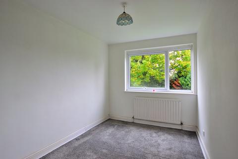 77 Mintern Close, London, N13 5SY