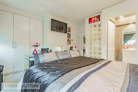 23 Hillspring Road, Springhead, Oldham, OL4 4SJ