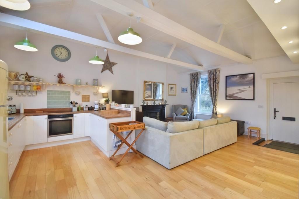 South Reston, Louth LN11 8JQ 1 bed detached bungalow for sale £180,000