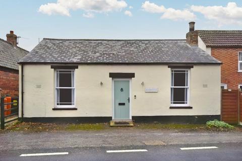 1 bedroom detached bungalow for sale, South Reston, Louth LN11 8JQ