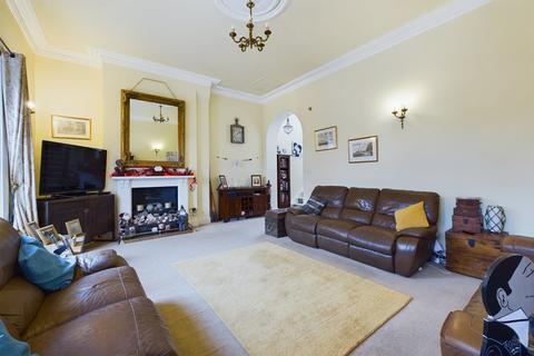 4 bedroom house for sale, Church Street, Ashbourne