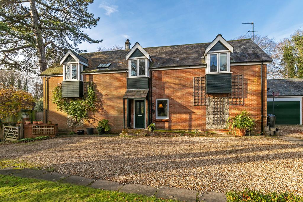 Christchurch Road, Winchester, SO23 4 bed detached house for sale £