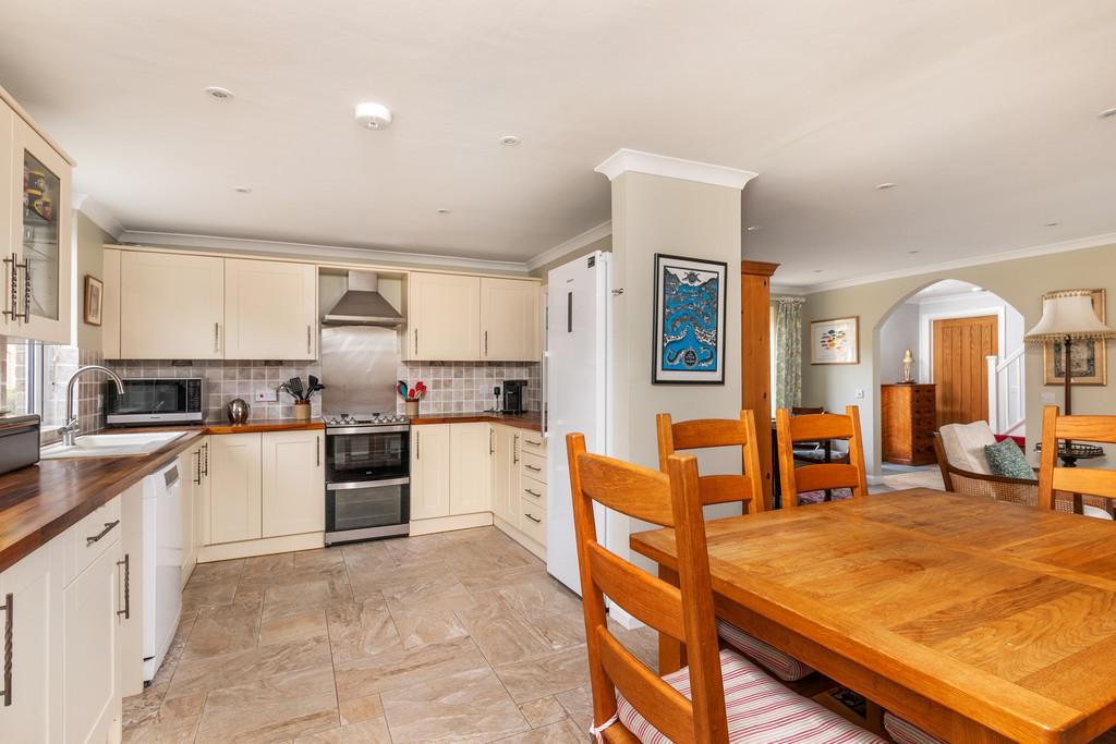 Christchurch Road, Winchester, SO23 4 bed detached house for sale £