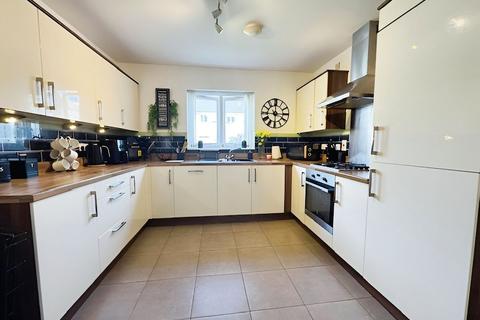 4 bedroom detached house for sale, Parc Y Dyffryn, Rhydyfelin, Pontypridd, CF37 5RZ