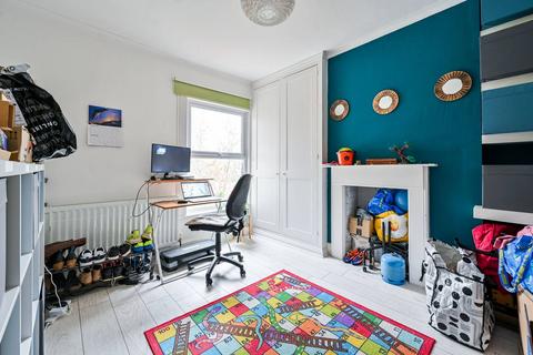 84b Albacore Crescent, London, SE13 7HP