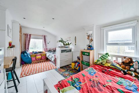 84b Albacore Crescent, London, SE13 7HP