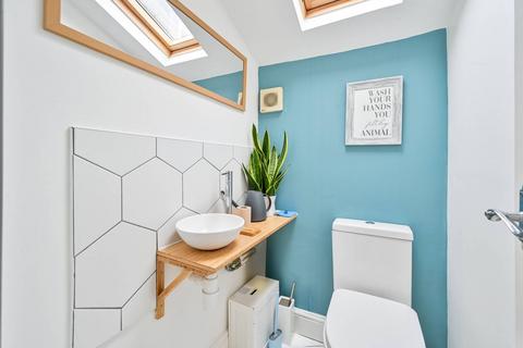 84b Albacore Crescent, London, SE13 7HP