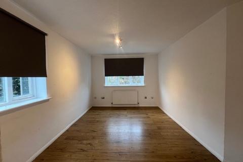 1 bedroom ground floor flat to rent, Osprey Court , Waltham Abbey
