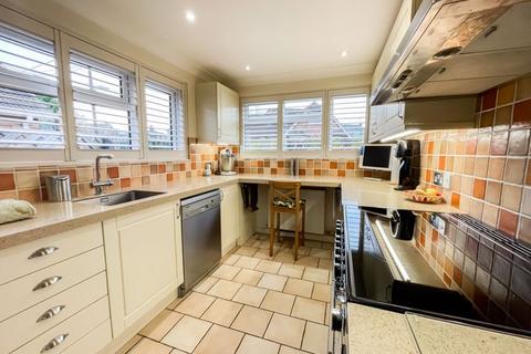 4 bedroom detached bungalow for sale, Granada Road, Hedge End, SO30