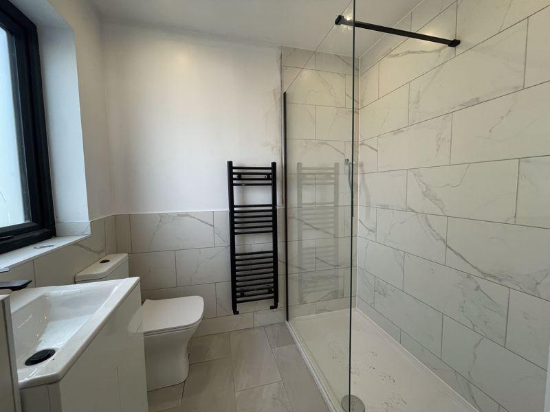 En suite Shower Room