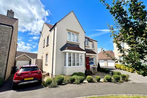5 bedroom detached house for sale, Pearmain Road, Somerton