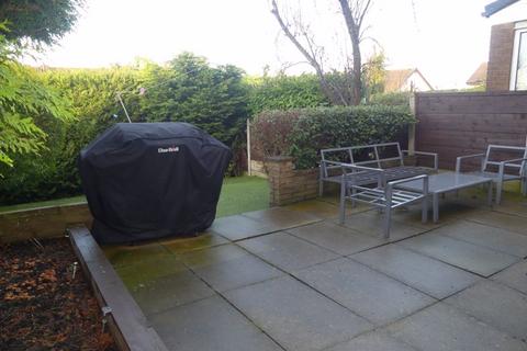 24 Fresca Road, Oldham, OL1 4NN