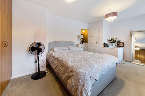 63 Linton Avenue, Borehamwood, WD6 4RB