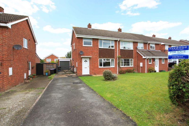 Prestage Close, Broseley 3 bed semidetached house £850 pcm (£196 pw)