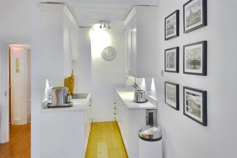 1 bedroom flat to rent, Gloucester Street, London SW1V