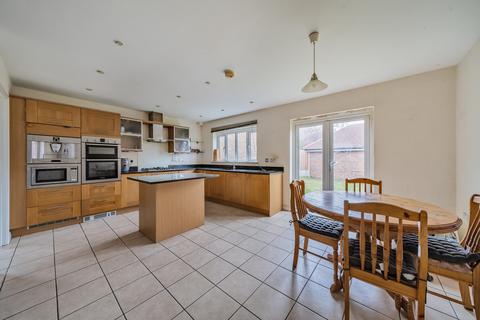4 Harrison Drive, Bromley, BR1 2FL