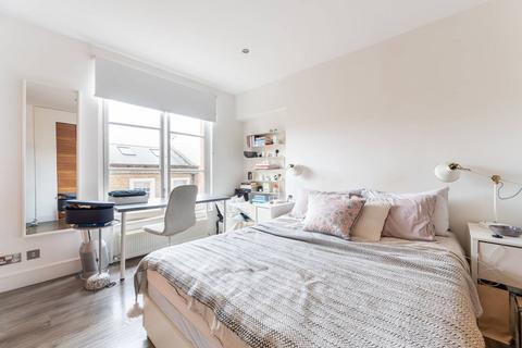2 bedroom flat for sale, Chepstow Villas, Notting Hill, London, W11