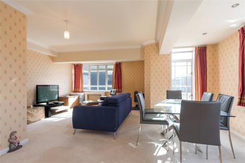 1 bedroom apartment to rent, University Street, WC1E