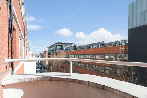 1 bedroom apartment to rent, University Street, WC1E